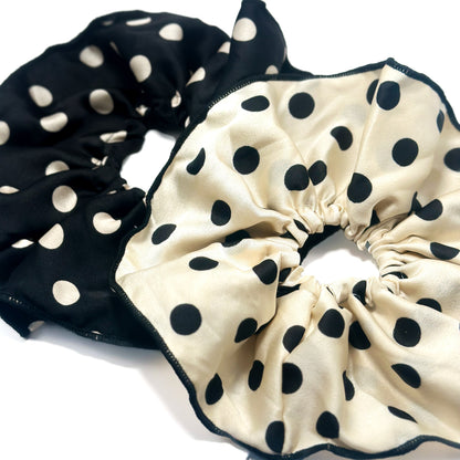 Maxi scrunchie polka dots