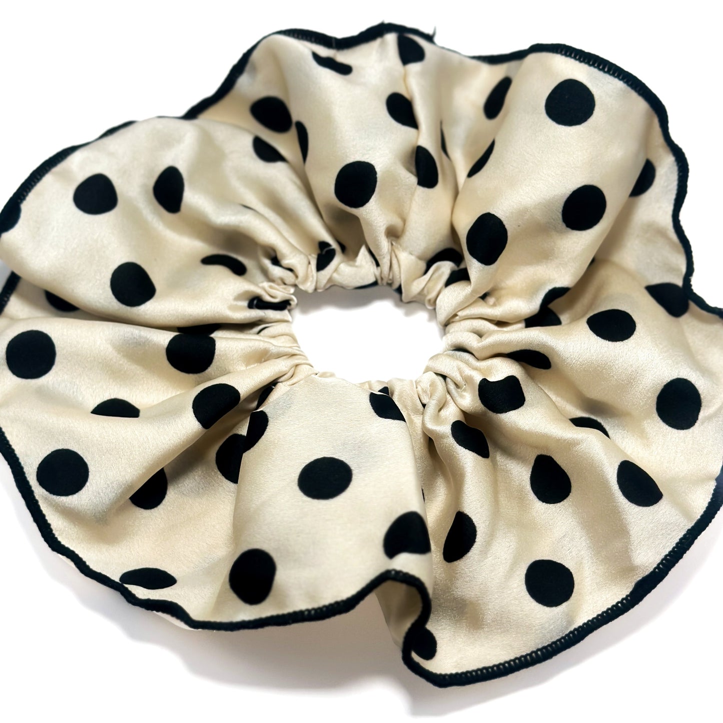 Maxi scrunchie polka dots